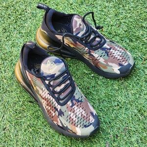 NIKE AIR MAX 270 - Women's Sneakers - SIZE 8 - Please See All Pictures